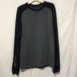 Lululemon Men’s Gray Black Gym Tech L/S Shirt M?